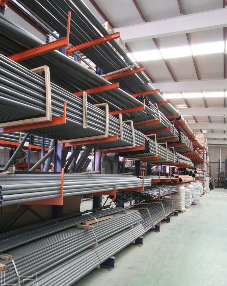 Manustock-Rayonnage-Cantilever-tuyaux_pvc